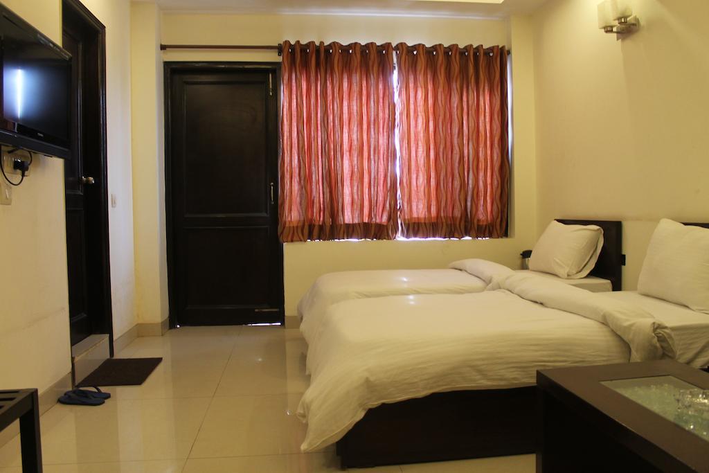 Airport Hotel Jet Inn Suites New Delhi Exterior photo