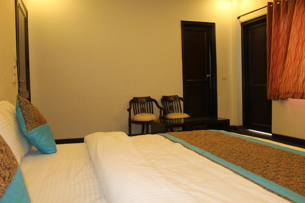 Airport Hotel Jet Inn Suites New Delhi Exterior photo