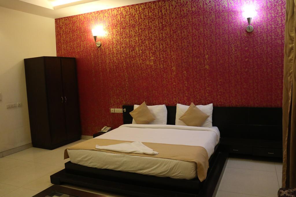 Airport Hotel Jet Inn Suites New Delhi Exterior photo